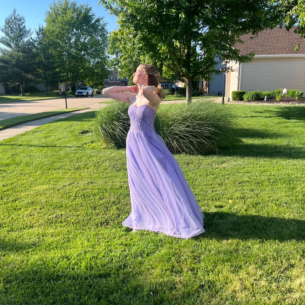 Chic Lavender Evening Dress